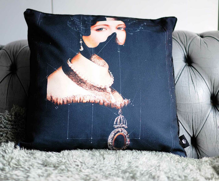 Joao Figueiredo Celia Cushion