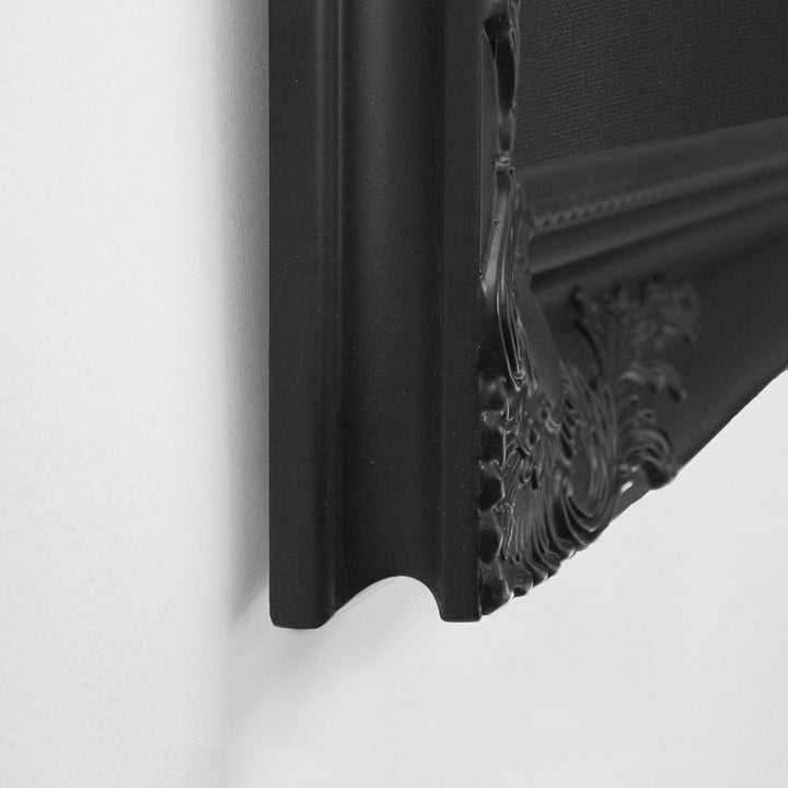 Black frame close up