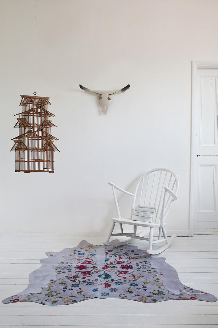Young and Battaglia Gypsy Faux Cowhide White Rug