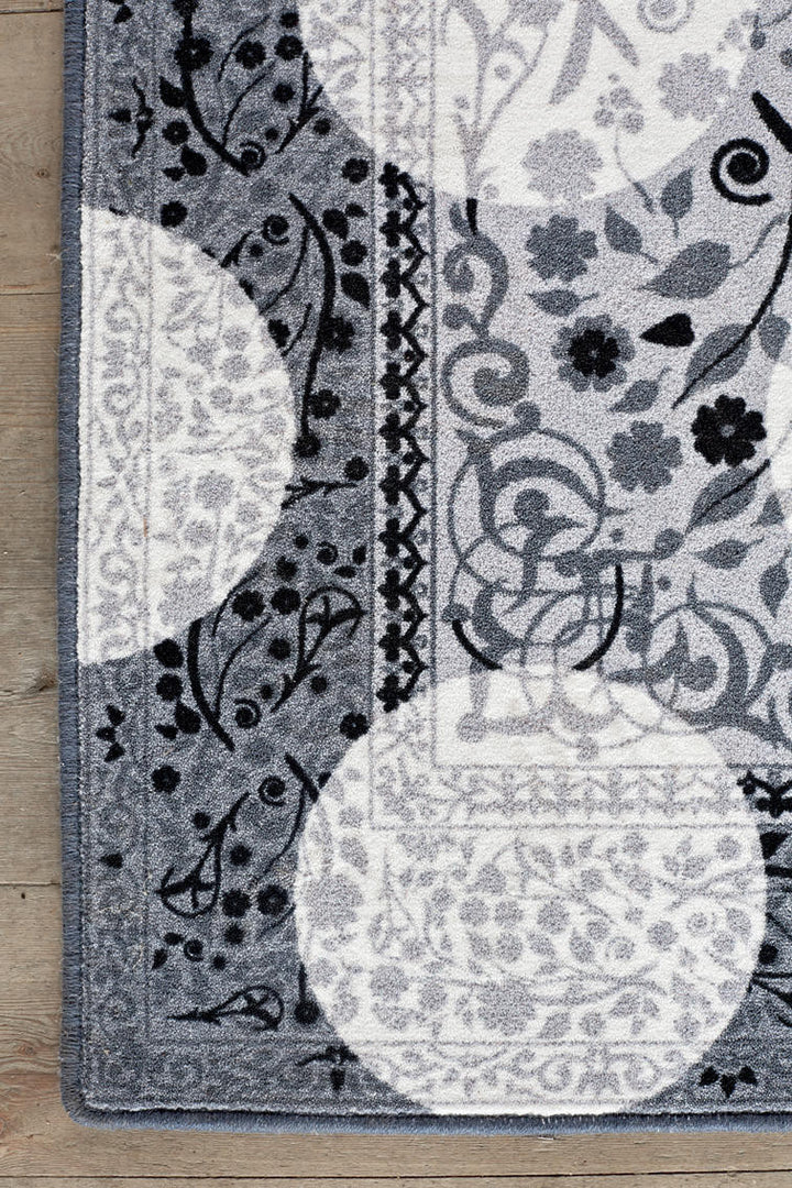 Young and Battaglia Monochrome Magic Rug