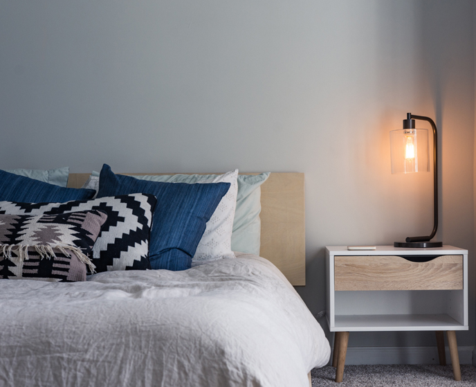 bed side table lamp